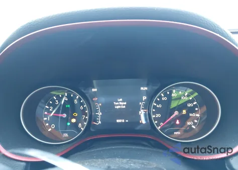 2018 Jeep Compass Trailhawk z USA, uszkodzony, nr VIN 3C4NJDDB8JT343455